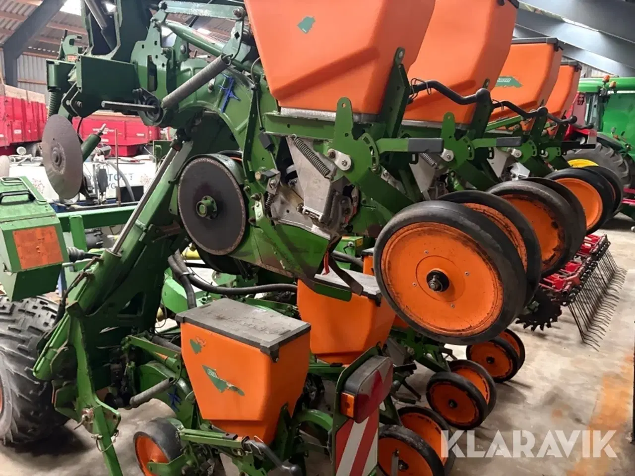 Billede 9 - Majsåmaskkne Amazone ES 602-K - 8 rækker - inklusiv fronttank til gødning