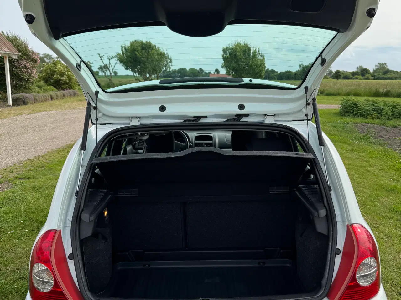 Billede 7 - Nysynet Renault Clio 1,4 16V 100 HK 2007