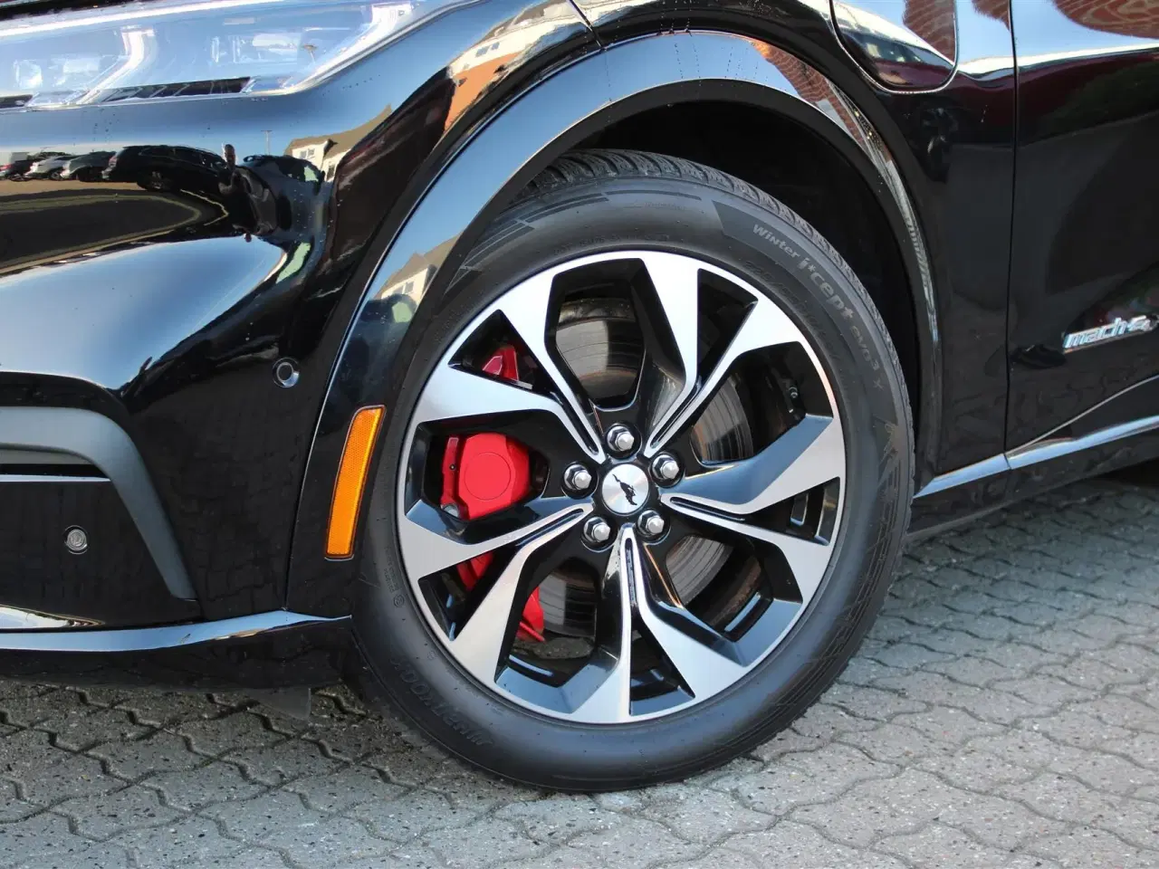 Billede 2 - Ford Mustang Mach-E EL UR AWD 351HK 5d Aut.