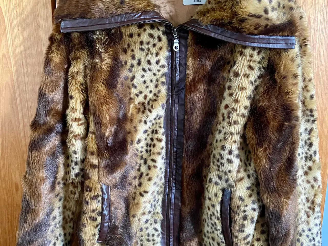 Billede 1 - Leopard jakke til salg