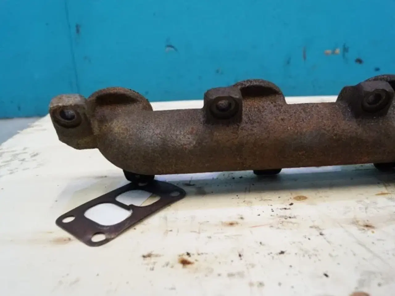 Billede 12 - Ford 675TA Udstødningsmanifold 82850578