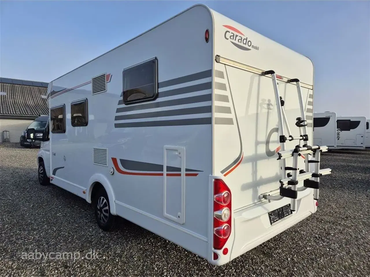 Billede 3 - 2013 - Carado T 448   solcelle. batteri. markise. cykelstativ. synet Feb. 2025. Tandrem skiftet i 2022. Nyt køleskab i 2024. Kun 70,000 Km!! KUN SALG TIL CVR!!