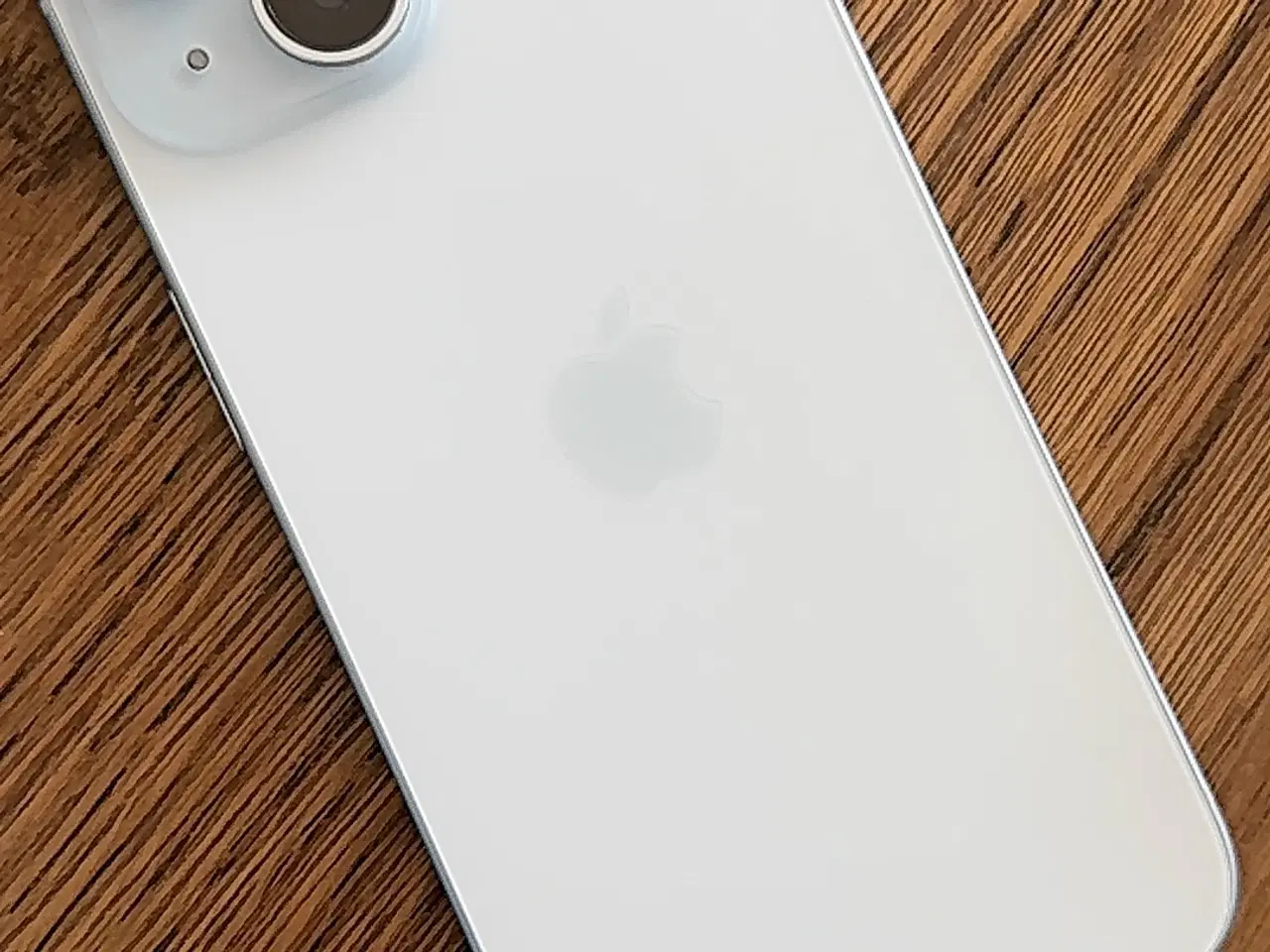 Billede 1 - iPhone 15 inkl. lædercover