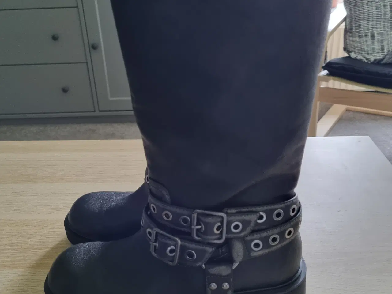 Billede 2 - Bershka biker støvler/stonewash look i sort  str 3