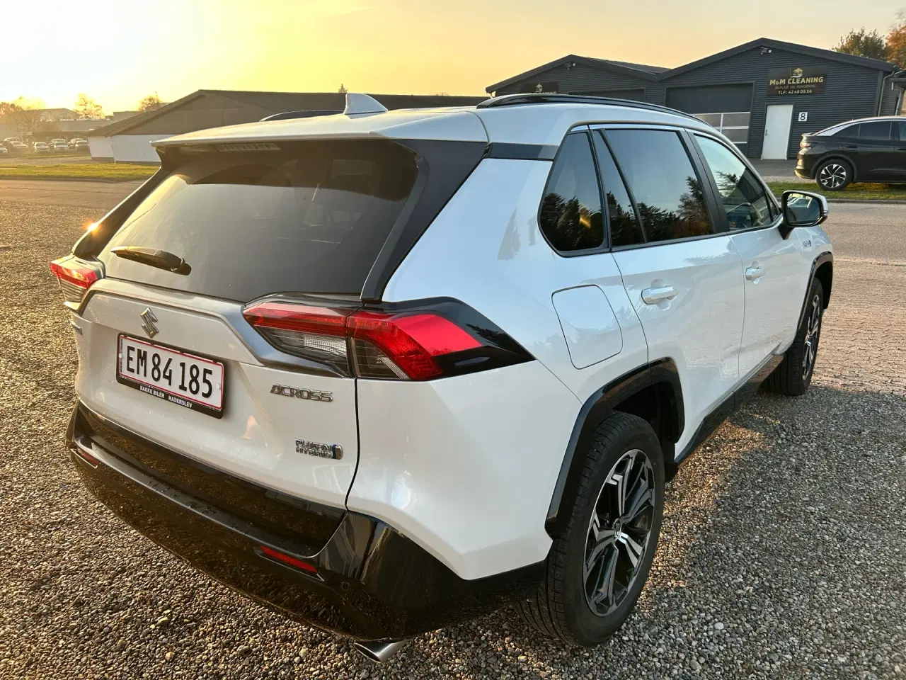 Billede 4 - Suzuki Across 2,5 Plugin-hybrid Adventure E-CVT 306HK 5d Trinl. Gear