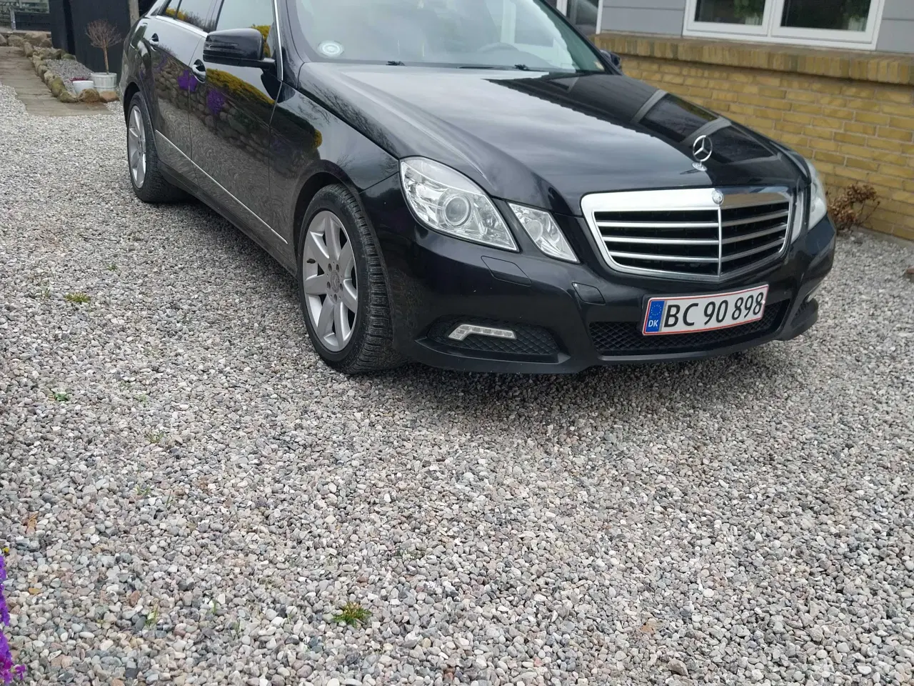 Billede 3 - Mercedes E350 velholdt. Byttes/sælges