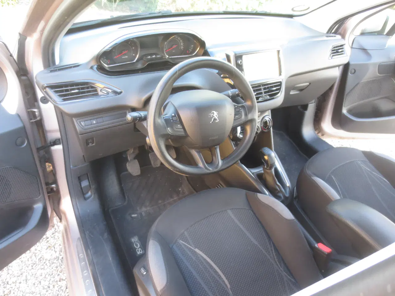 Billede 18 - Flot Peugeot 208 1.4 HDi År 12.
