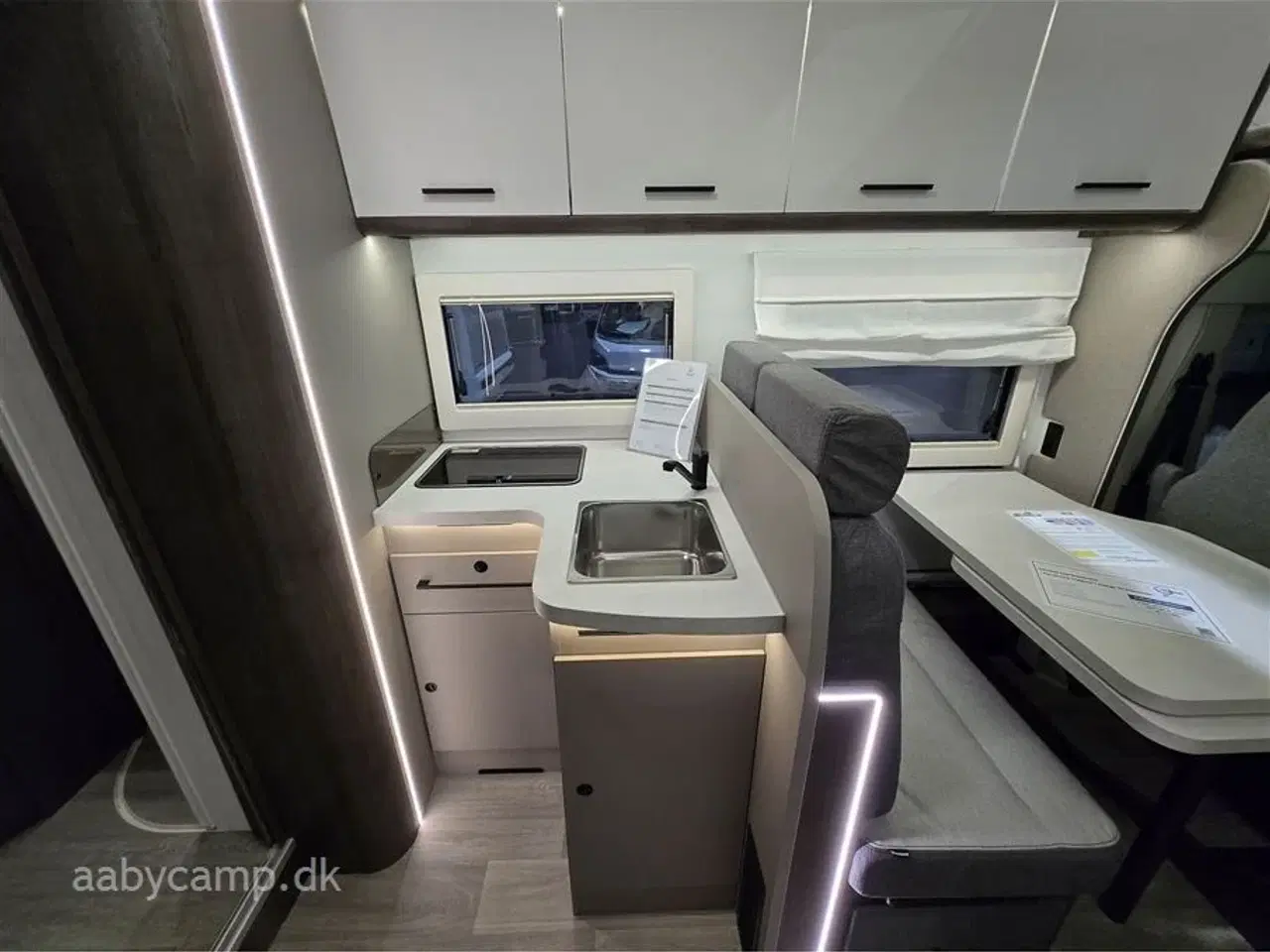 Billede 7 - 2026 - Benimar Sport 363 Den Perfekte Familie Camper med 5 Selepladser. Den Nye 2026 model !!