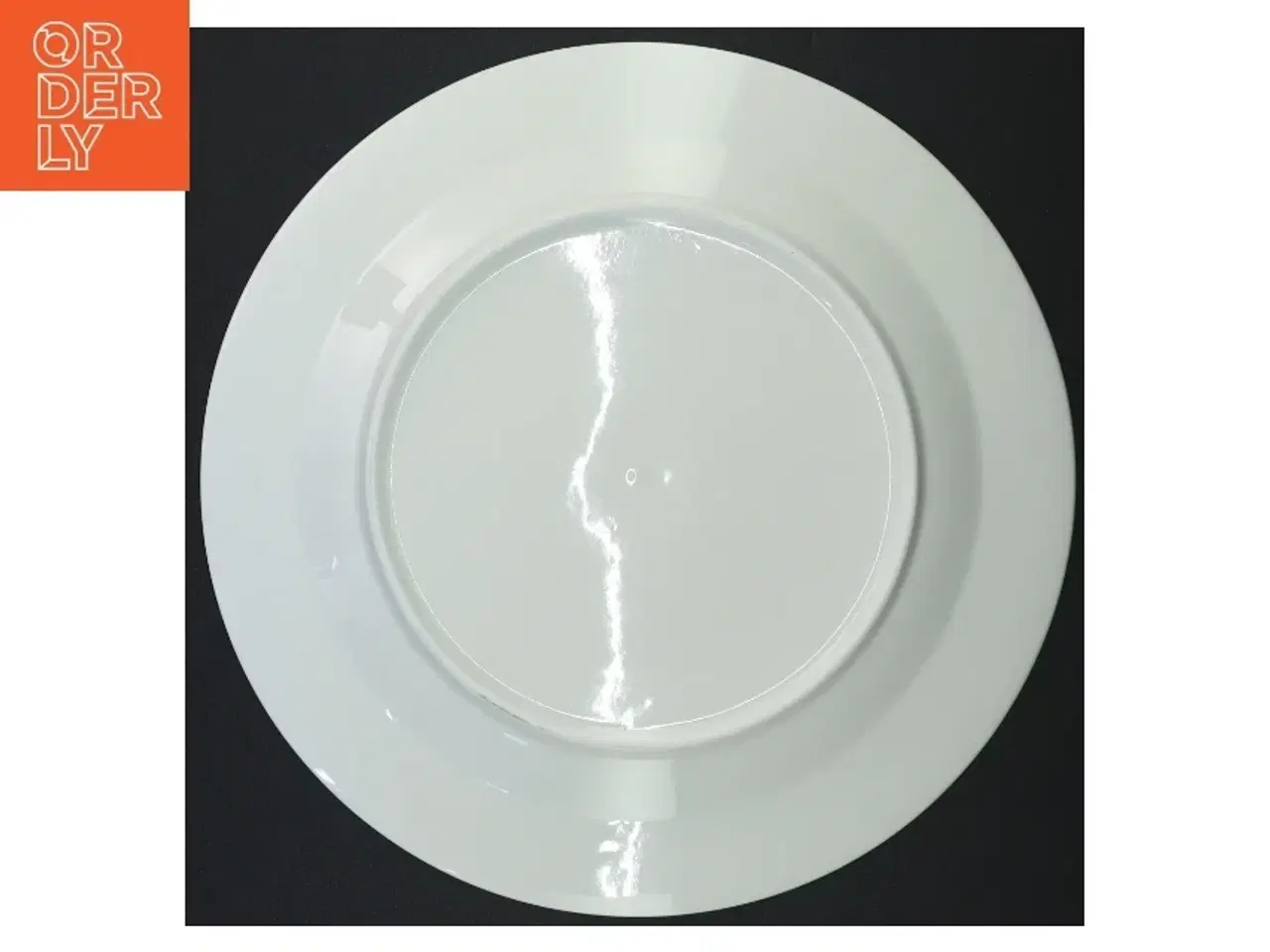 Billede 3 - Hvide middagstallerkener med dekorativ kant (str. Diameter 26 cm)