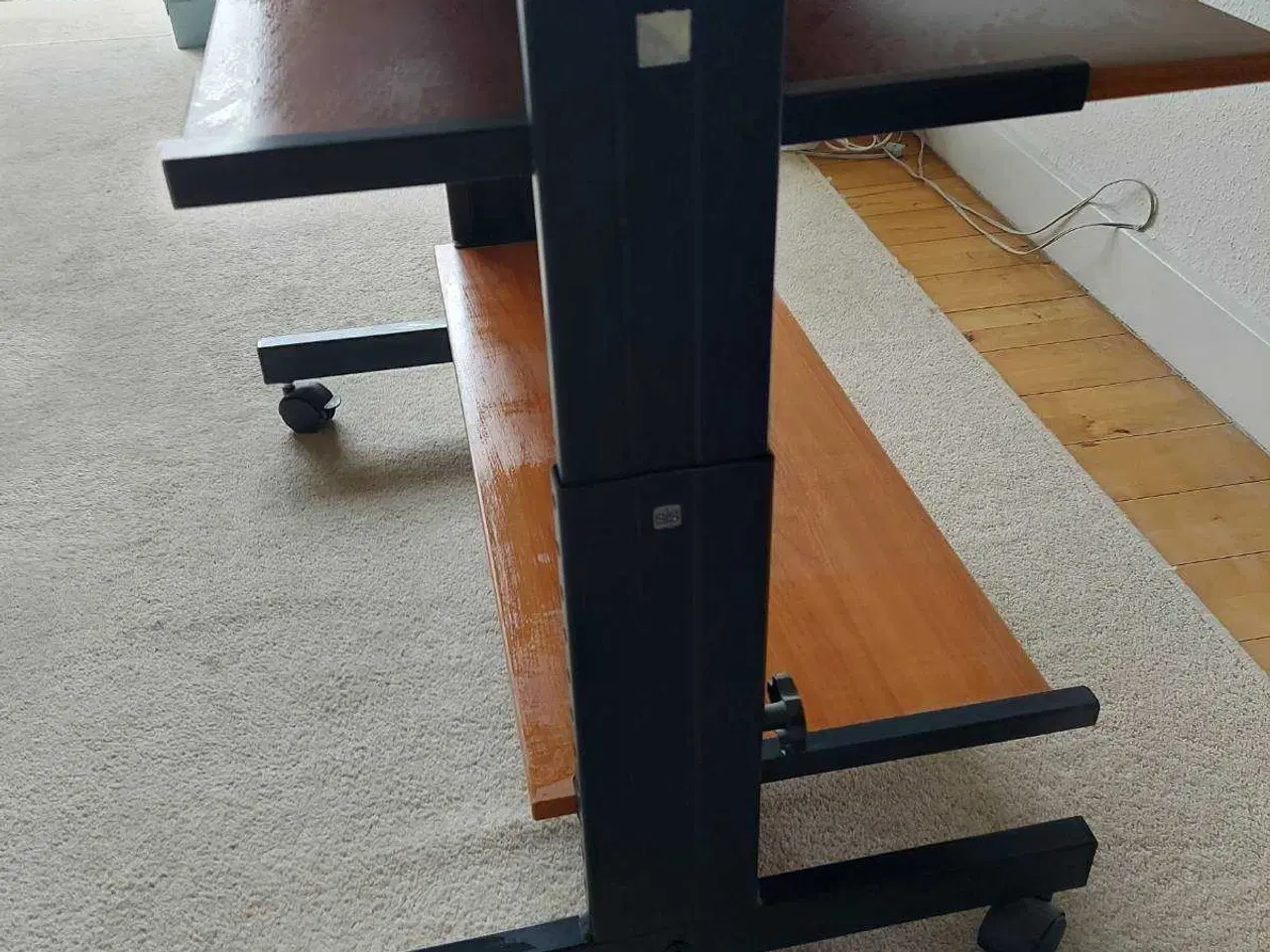 Billede 2 - Computerbord SIS