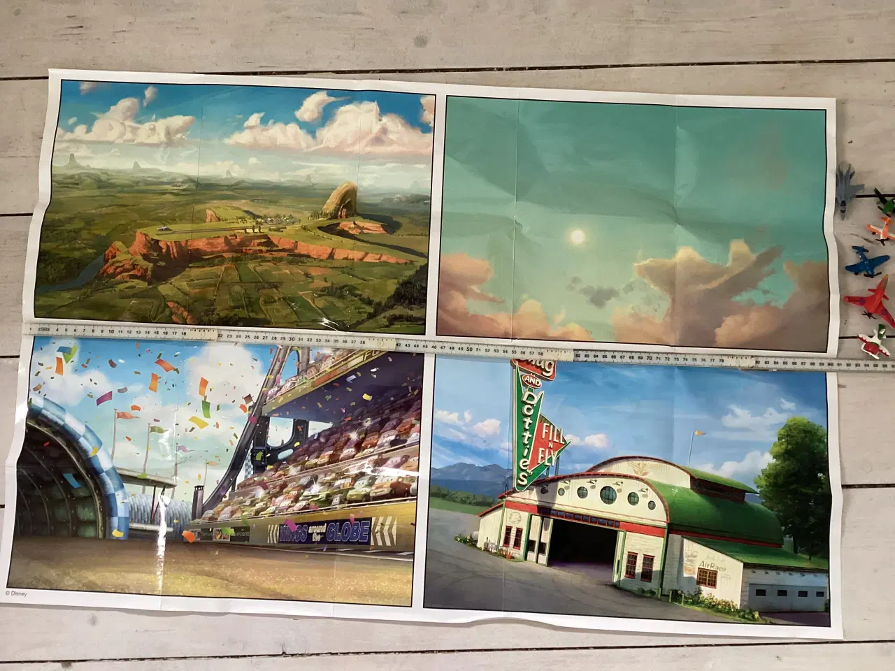 Billede 8 - Disney bog “Flyvemaskiner” med legeplade og flyver