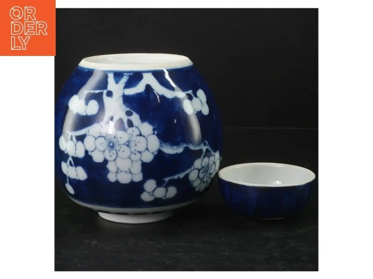 Billede 2 - Kinesisk blå-hvid porcelænskrukke (str. 16 cm)