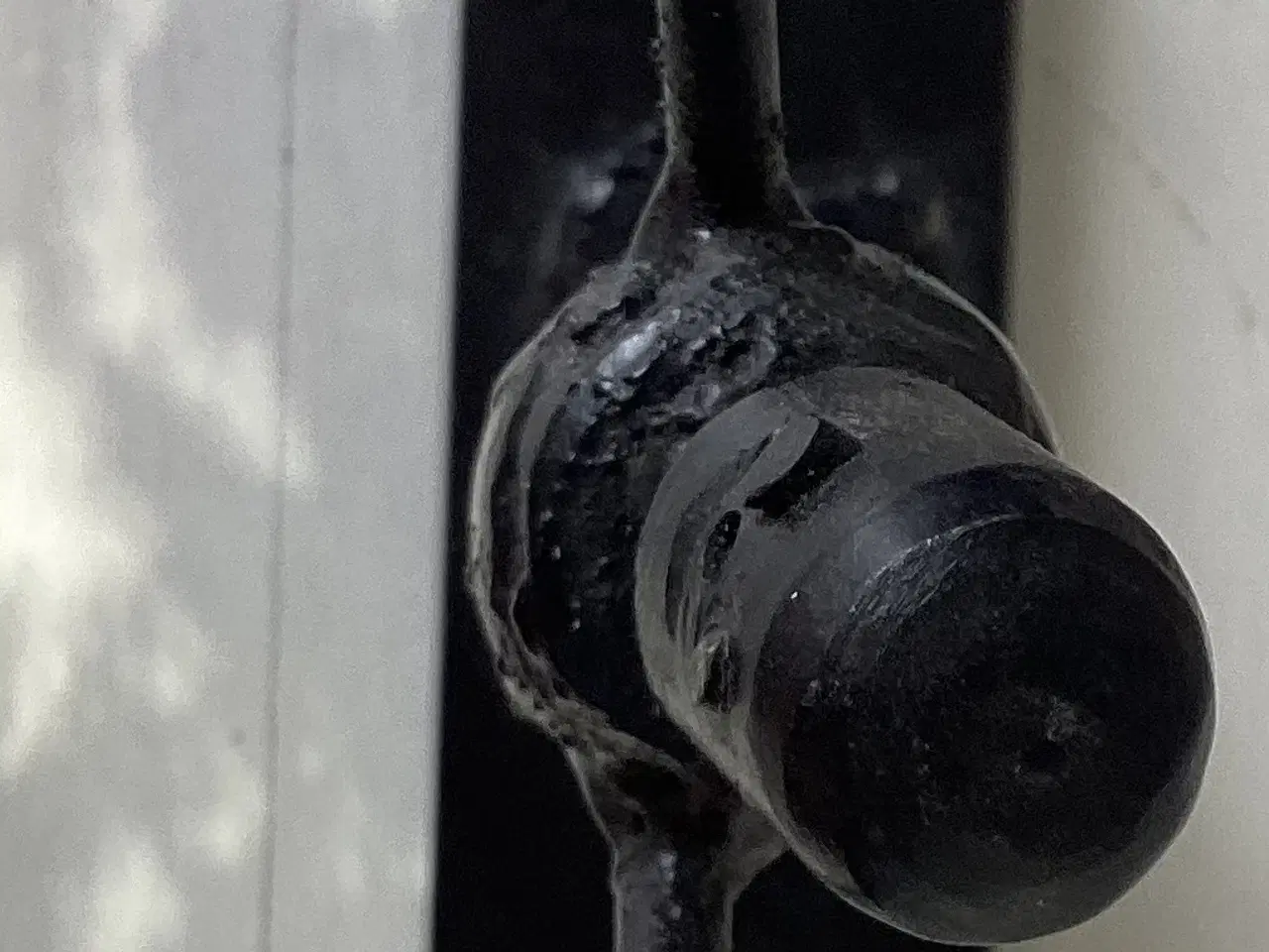 Billede 3 - Metal figur/skulptur af jublende mand/robot  