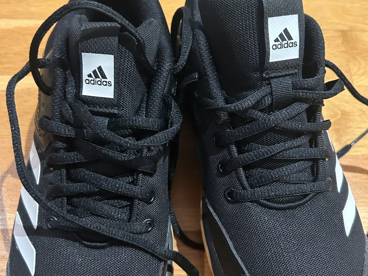 Billede 12 - Ny/ubrugt Adidas sko str.37