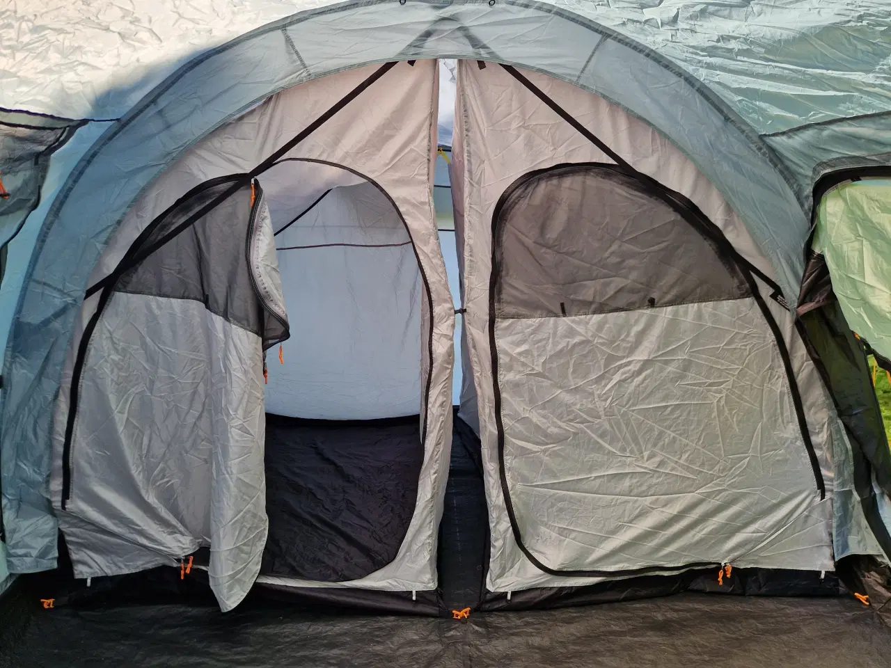 Billede 2 - UDLEJES - Campingpakke m. 8-12 pers. telt