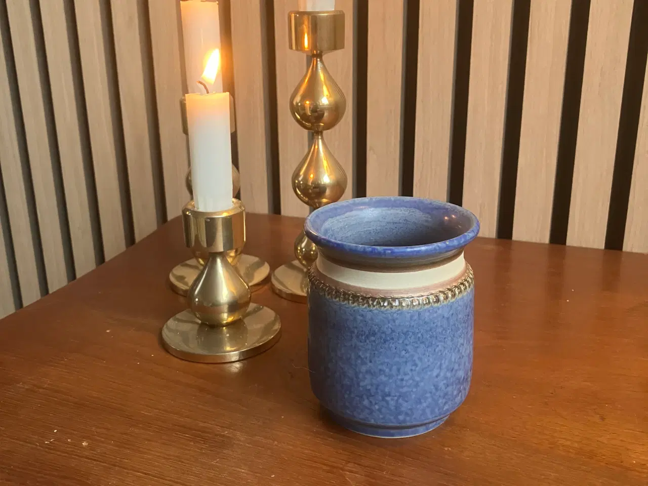 Billede 1 - Smuk og dekorativ Höganäs vase