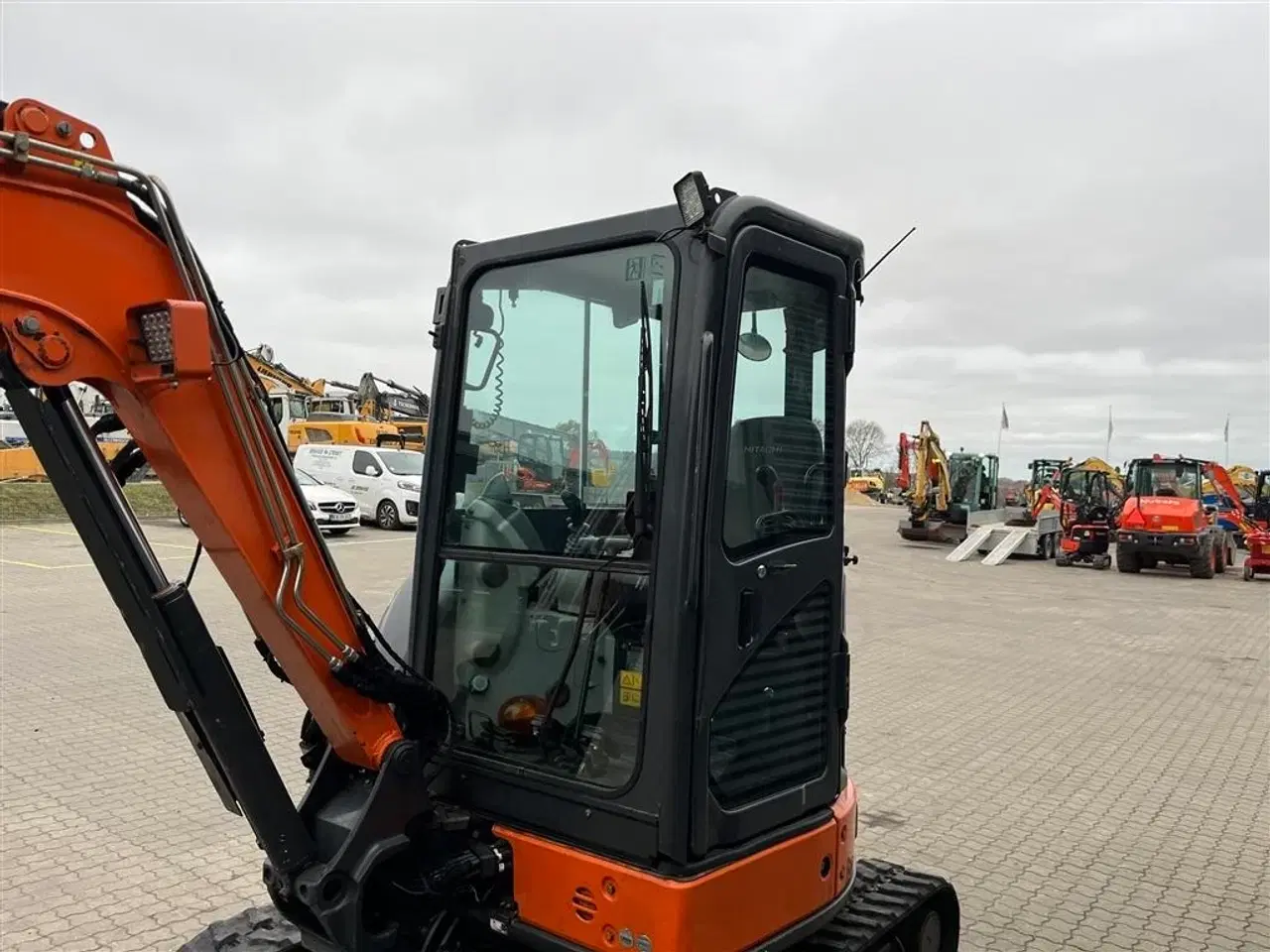 Billede 6 - Hitachi ZX33u-5a  med hydraulisk skovlskifte