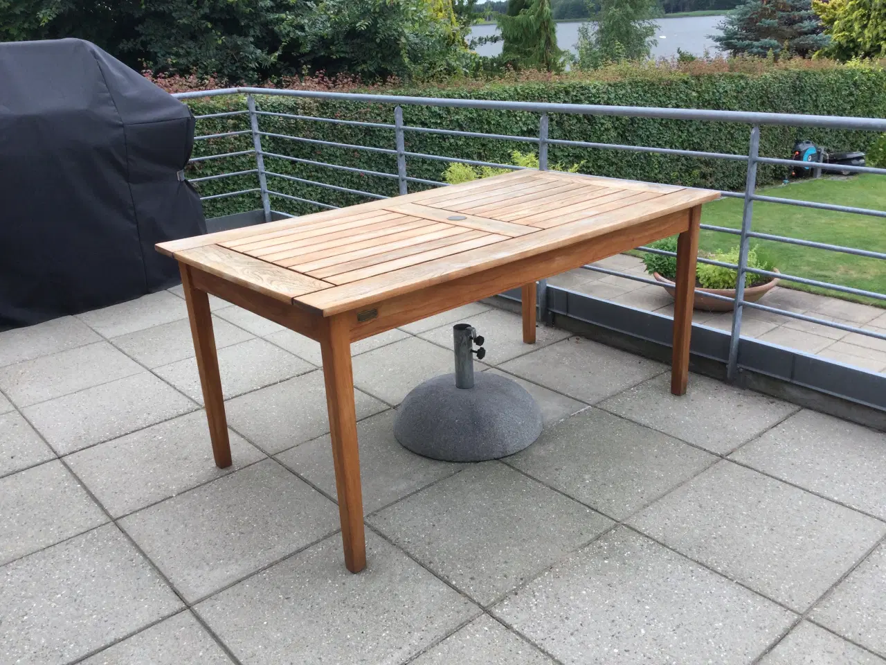 Billede 1 - Trip Trap Havebord
