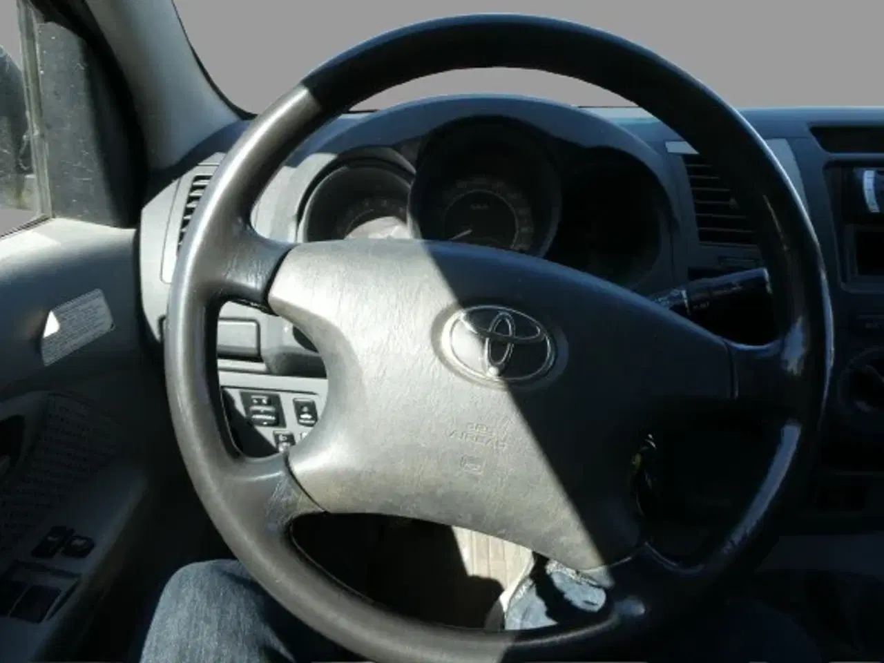 Billede 7 - Toyota HiLux 2,5 D-4D 120 Ex.Kab 4x4 SR5