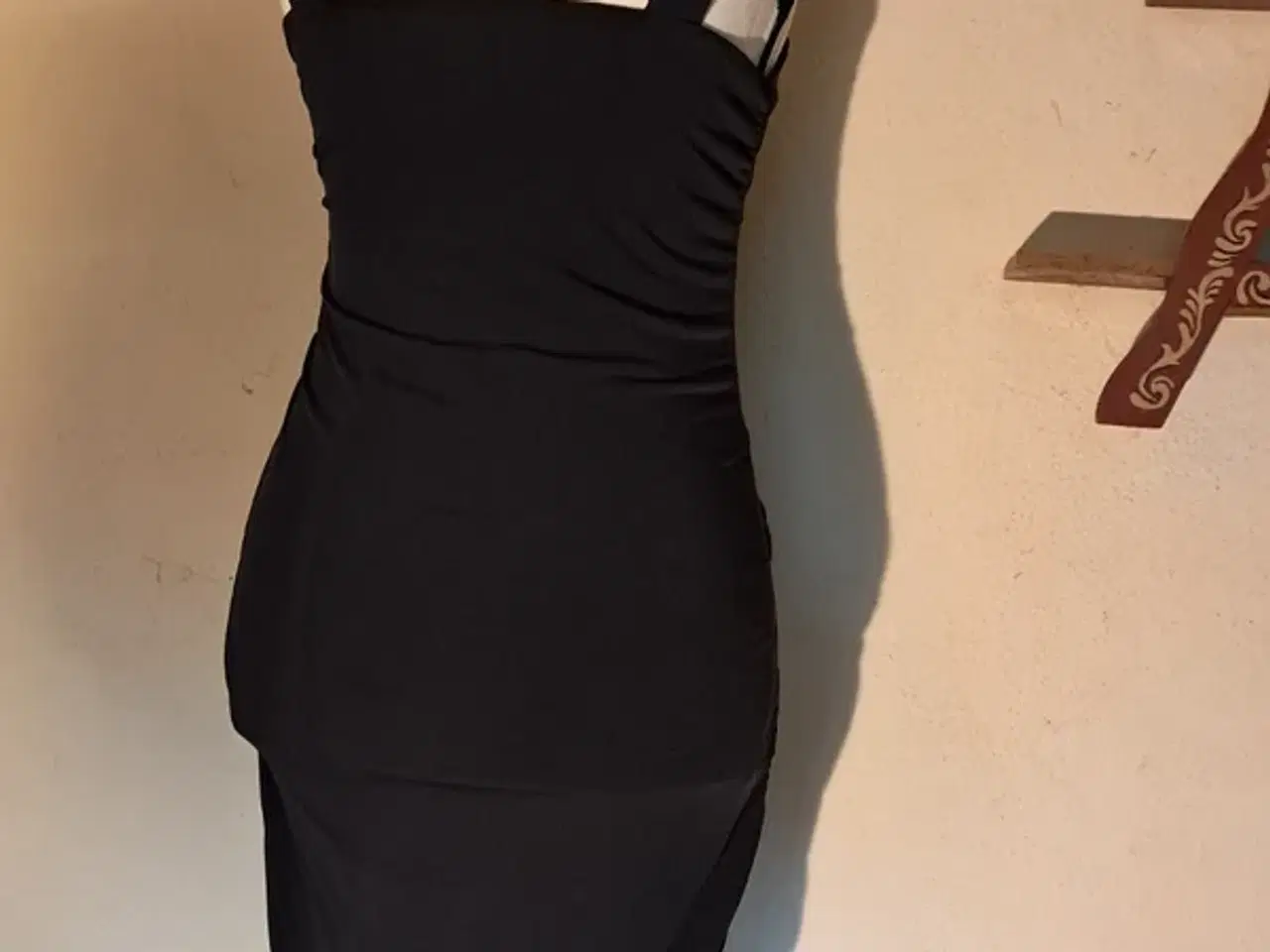 Billede 3 - Divided str. 36 kjole