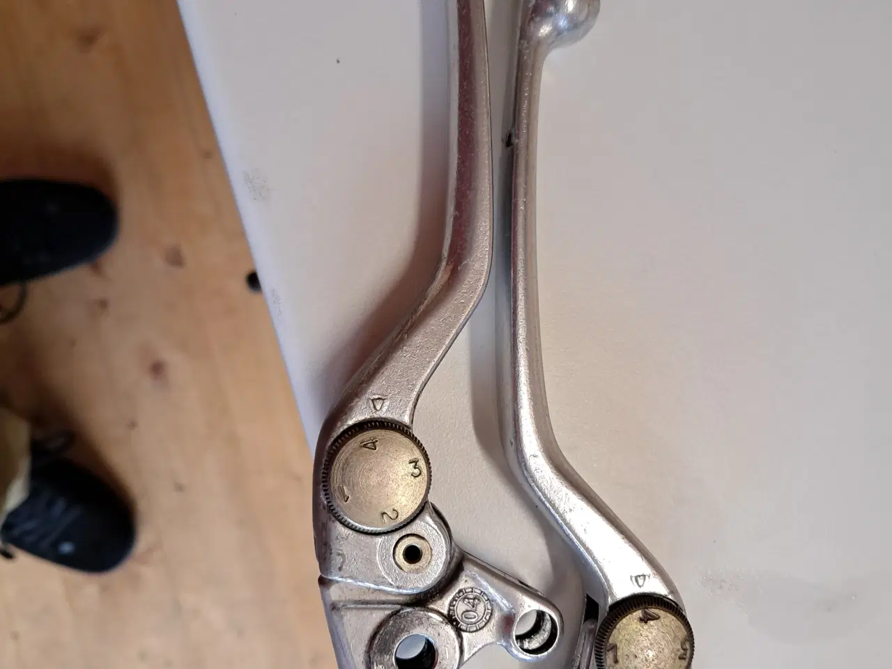 Billede 1 - Ducati klinger/greb