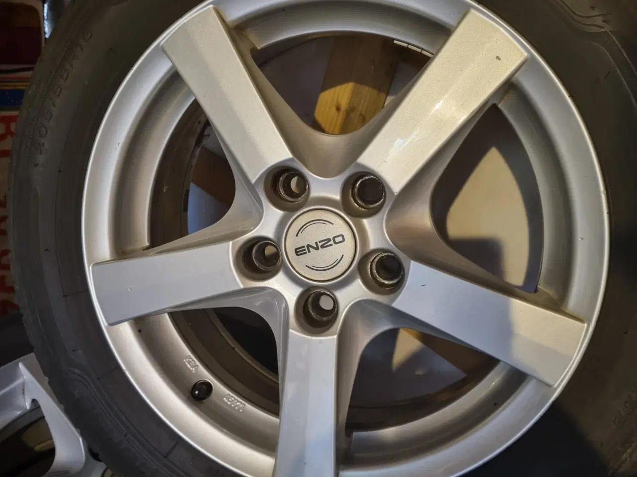 Billede 2 - Sommerdæk på Alufælge( Mazda 3 )Dunlop 205/55x16<