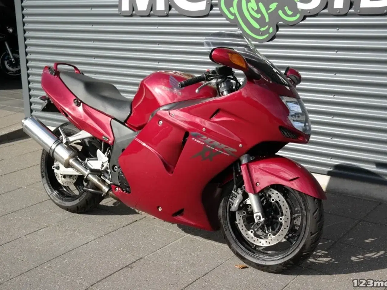 Billede 2 - Honda CBR 1100 XX MC-SYD       BYTTER GERNE