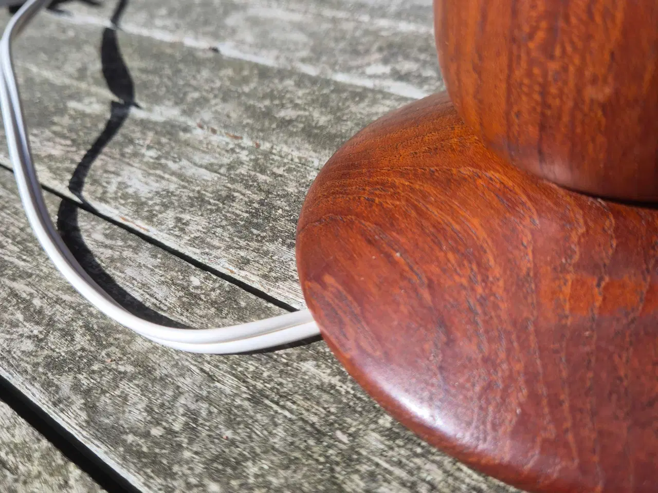 Billede 9 - Elegant bordlampe i teaktræ