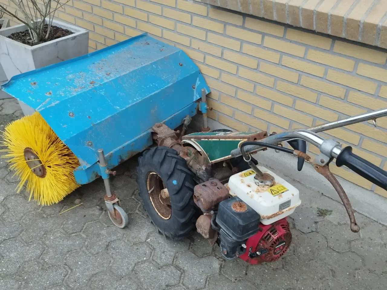 Billede 3 - Fejekost 