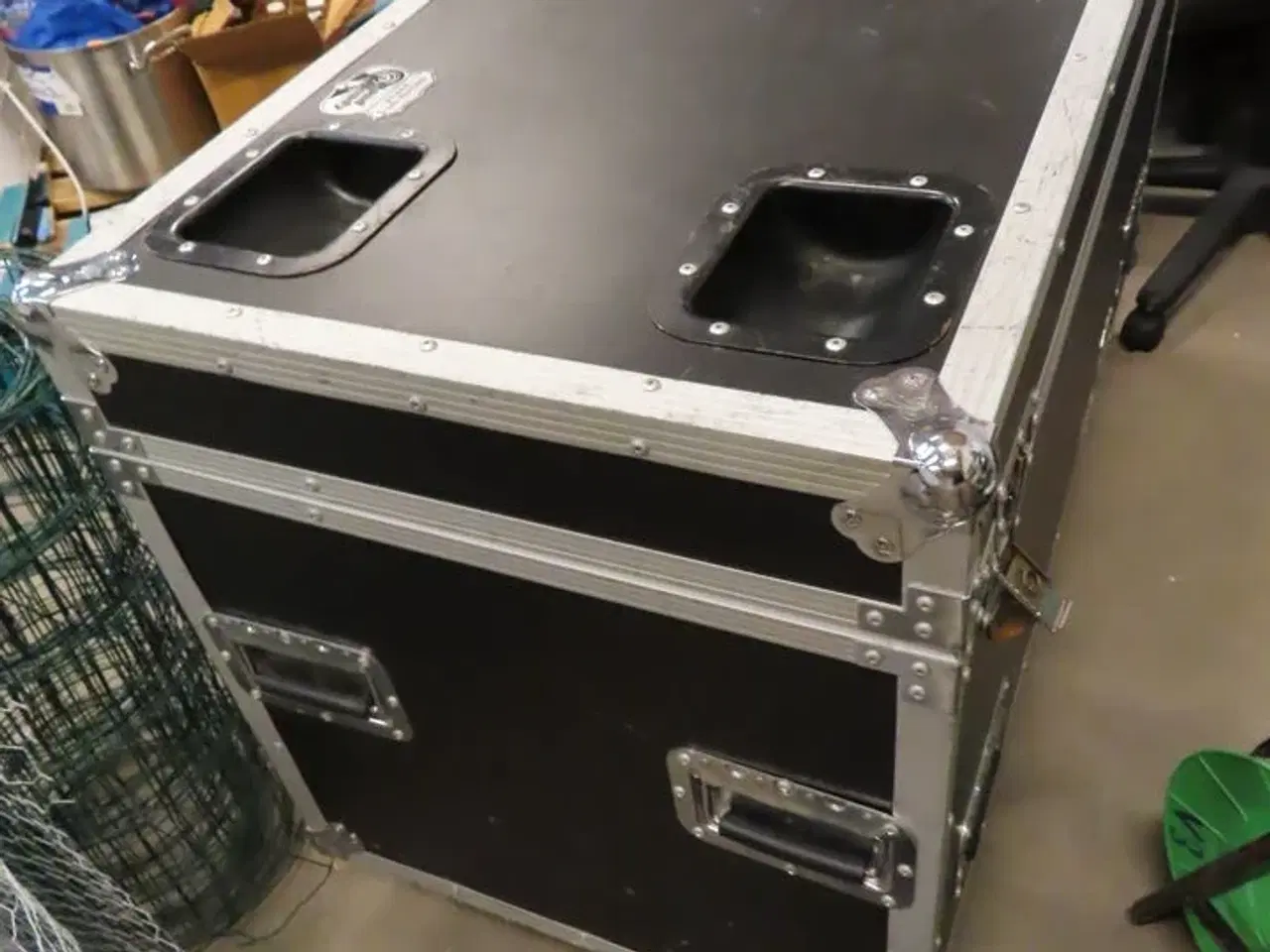 Billede 6 - Flightcase med indhold