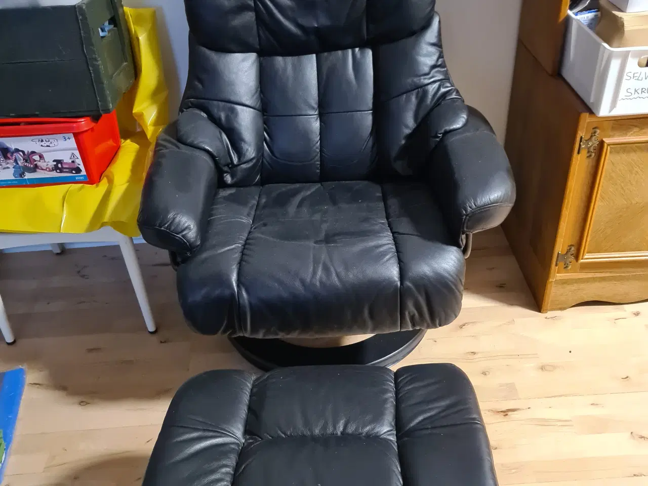 Billede 1 - Fin Lænestol i Læder.