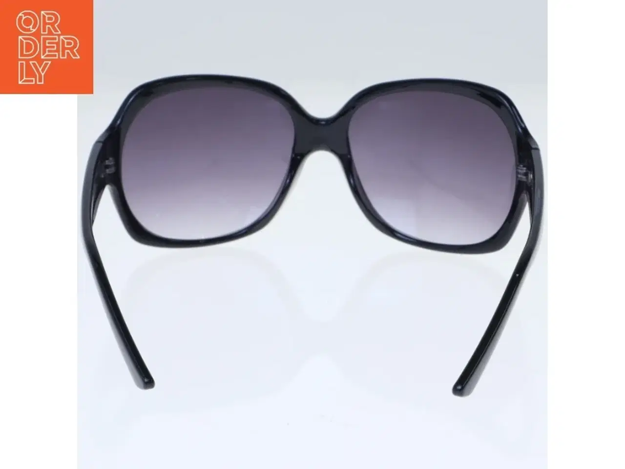 Billede 3 - Solbriller med sorte stel fra Forever 21 (str. 14,5 cm)