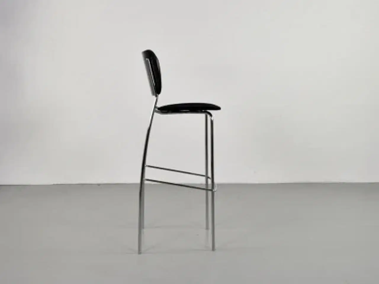 Billede 2 - Efg barstol i sort på krom stel