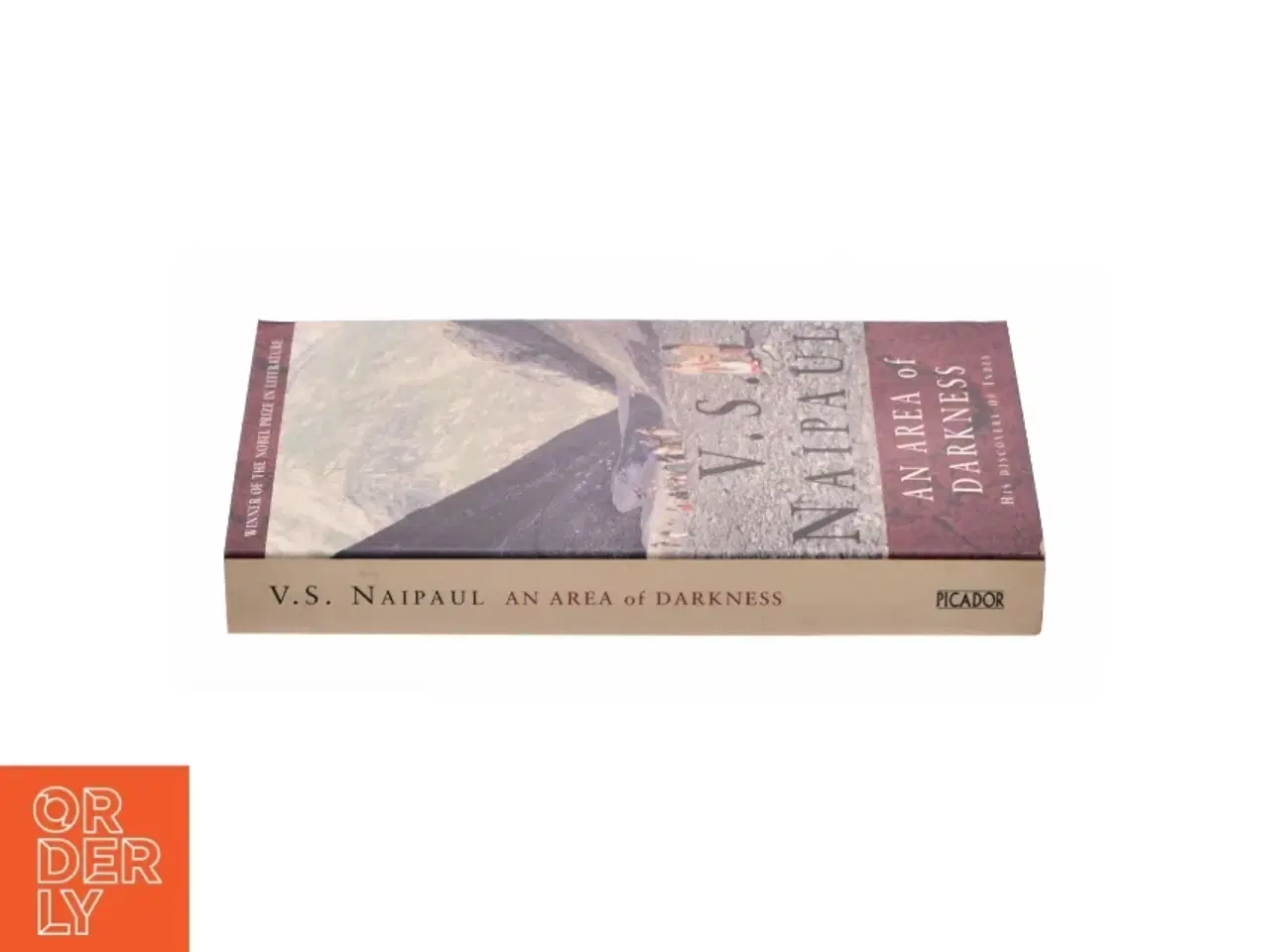 Billede 2 - An Area of Darkness af V. S. Naipaul (Bog)