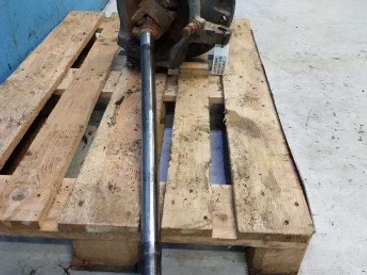 Billede 8 - New Holland LB115B R.H. Hjulnav 85821290