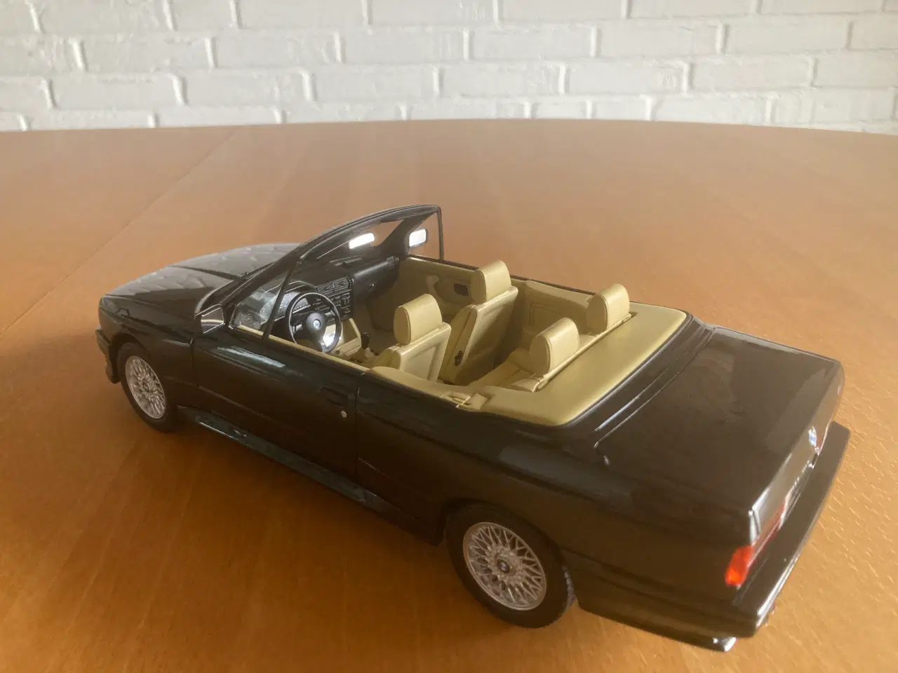 Billede 3 - BMW M3 e30 1:18