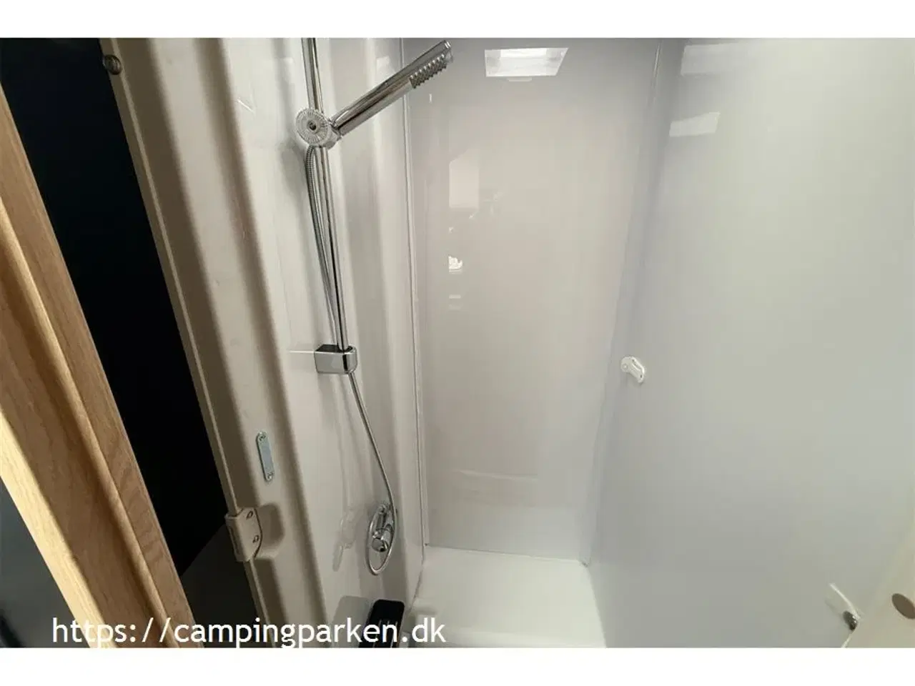 Billede 13 - 2026 - SunLight T 67 Adventure   Sunlights populære model med enkeltsenge, Adaptiv fartpilot, Nordic pakke og automatgear