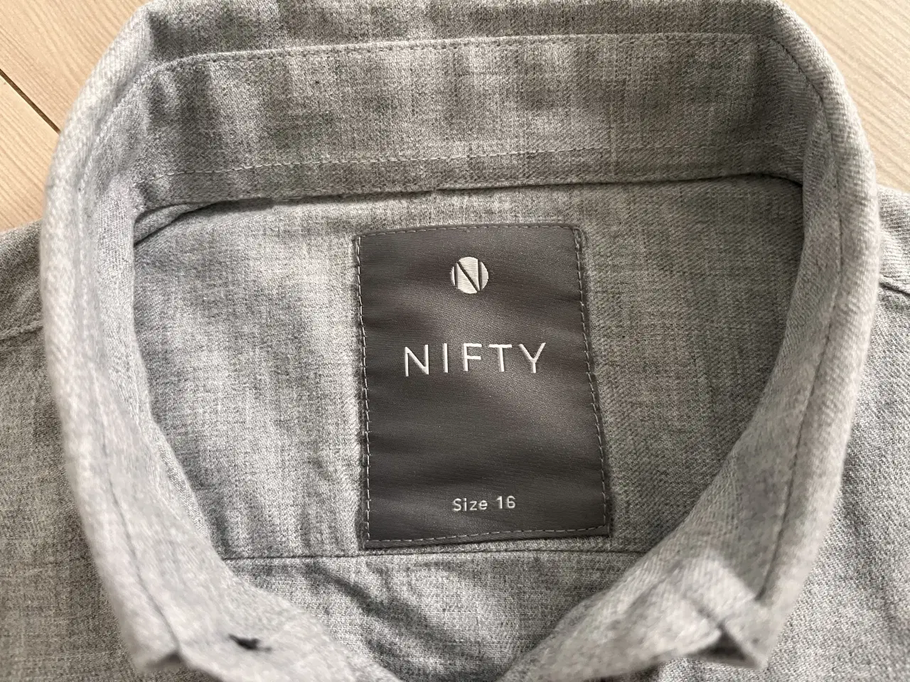 Billede 3 - Skjorte, Nifty, Str. S / 176