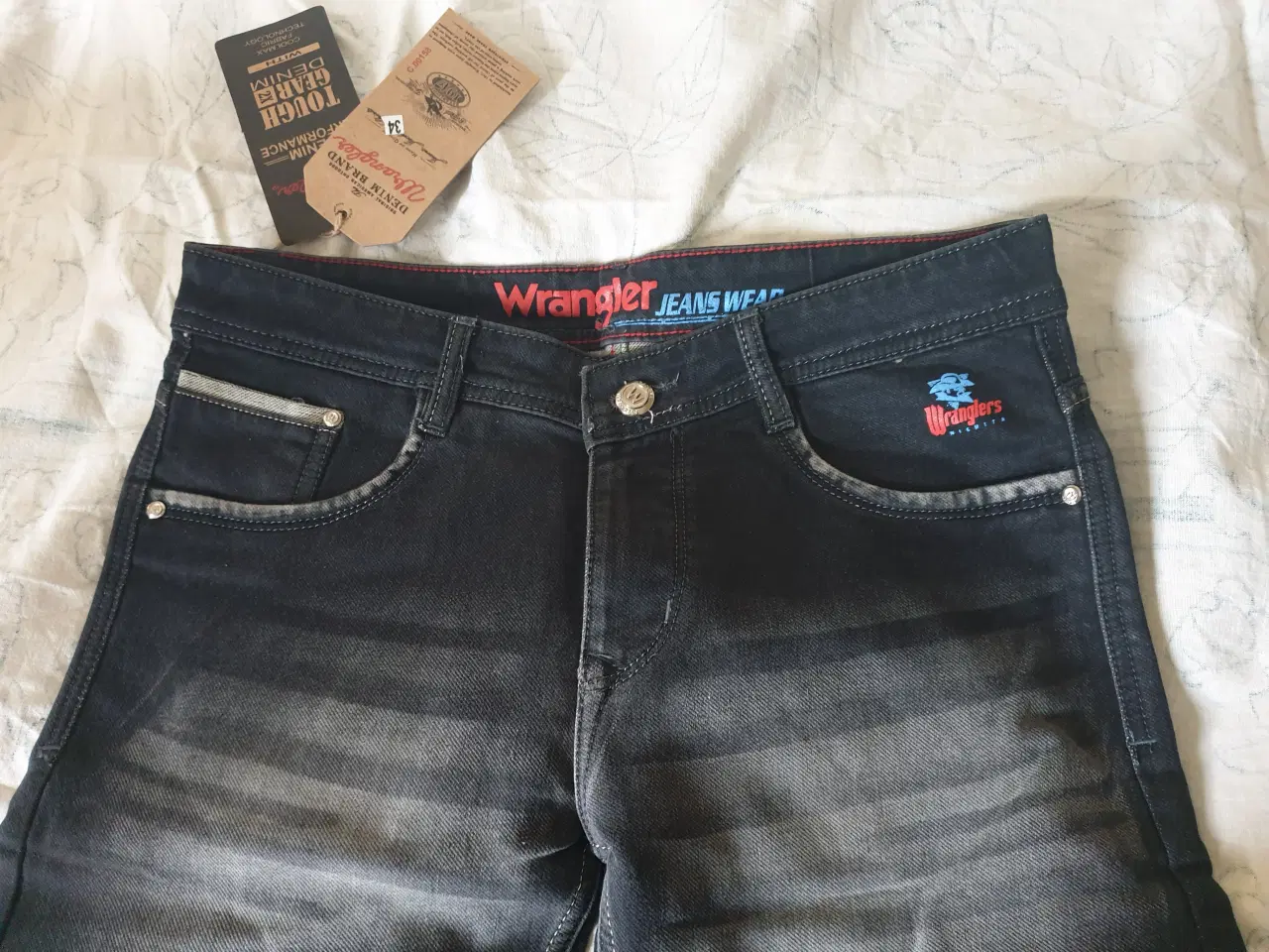 Billede 2 - Jeans, Wrangler, str. 34, Sort, Ubrugt