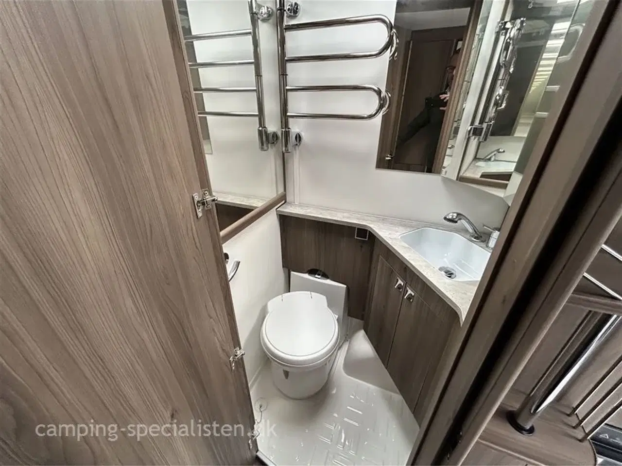 Billede 8 - 2024 - Kabe Smaragd 540 GLE KS Premium Line Kabe 540 GLE KS PREMIUM LINE model 2024 - kan ses nu hos Camping-Specialisten.dk