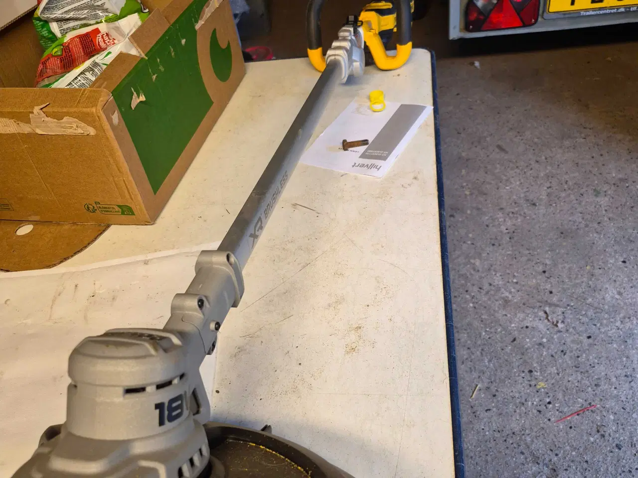 Billede 2 - Græstrimer DEWALT