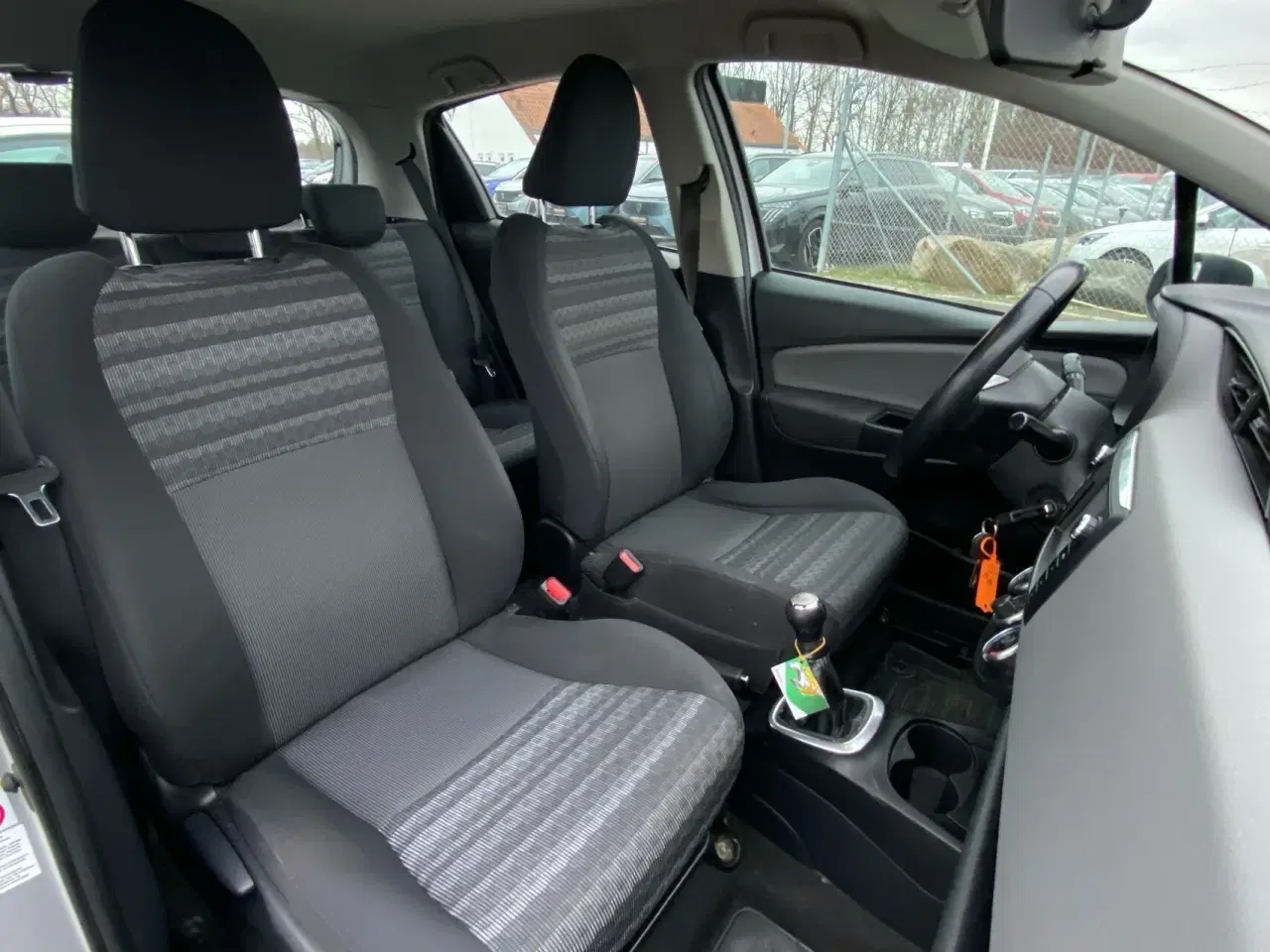 Billede 10 - Toyota Yaris 1,0 VVT-I T2 69HK 5d