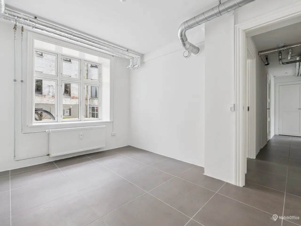 Billede 6 - Fint Kontor /showroom i stille gård.