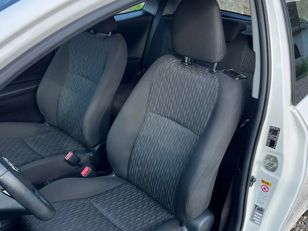 Billede 10 - Sjældent velholdt Toyota Yaris - lavt kilometertal