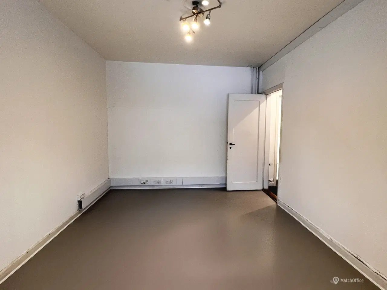 Billede 8 - Fint butikslokale beliggende centralt i Øgaden. Aalborg!