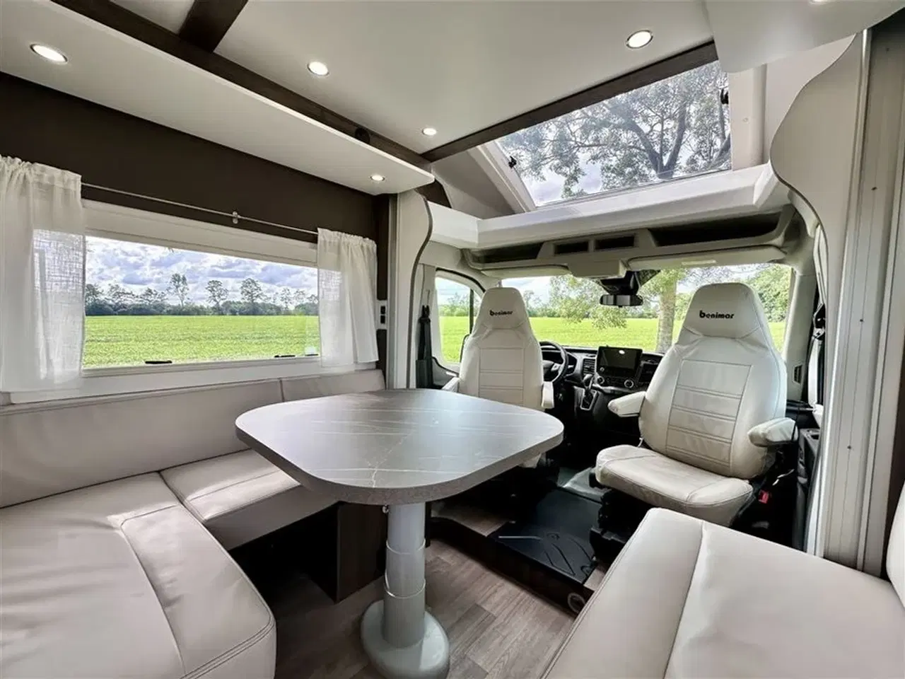 Billede 2 - 2026 - Benimar Tessoro 481