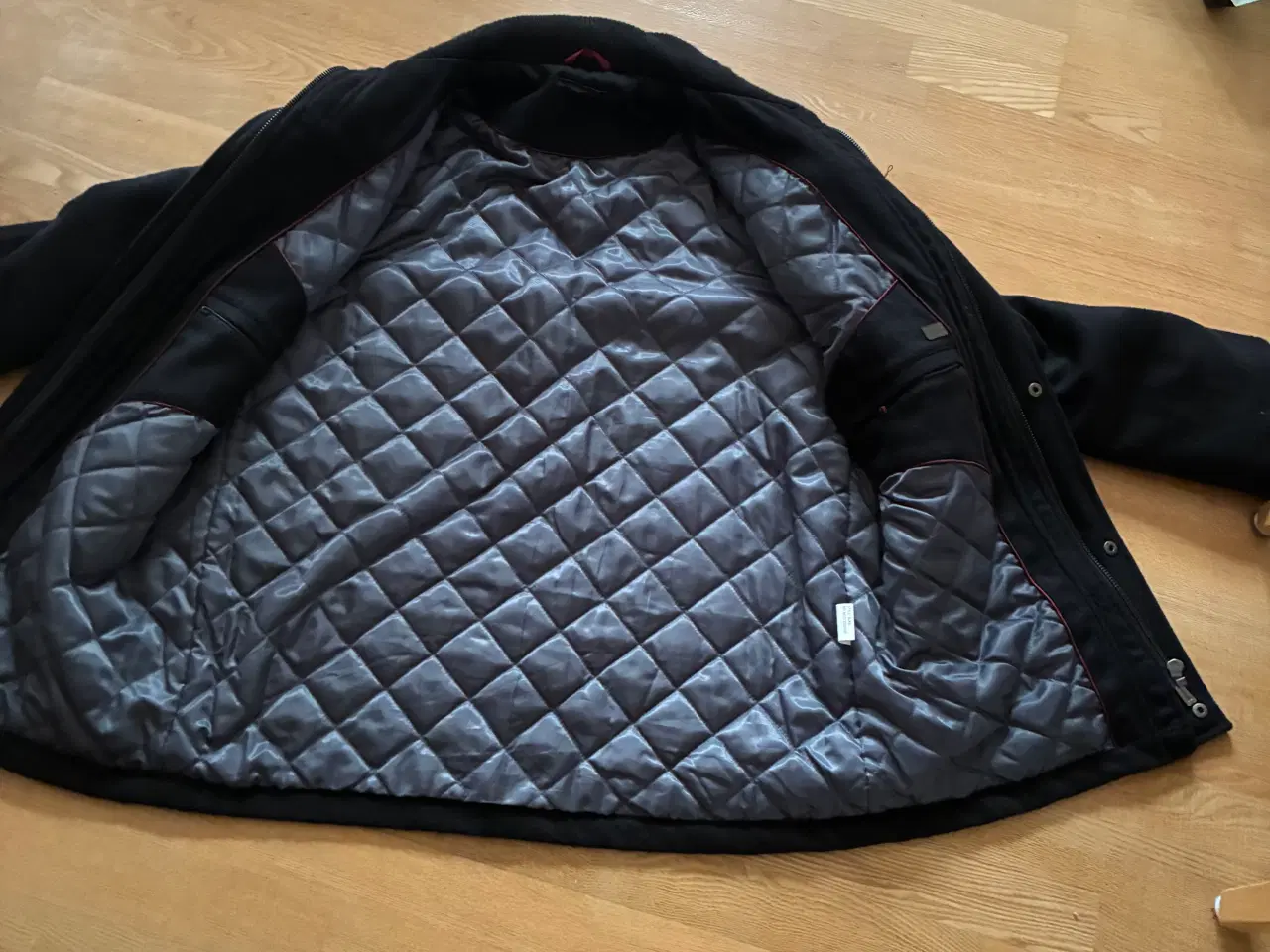 Billede 5 - Ny Sort herre uld jakke str L