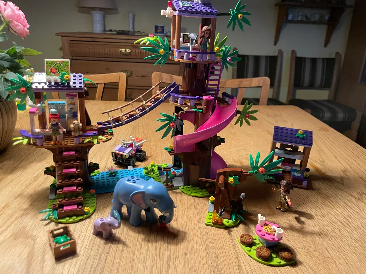 Billede 2 - Lego Friends 41424 Jungle Redningsbase