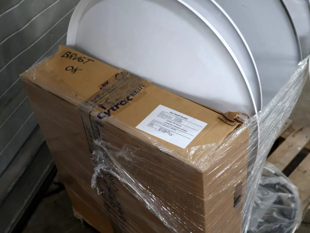 Billede 5 - Diverse Paraboler til tagmontering.