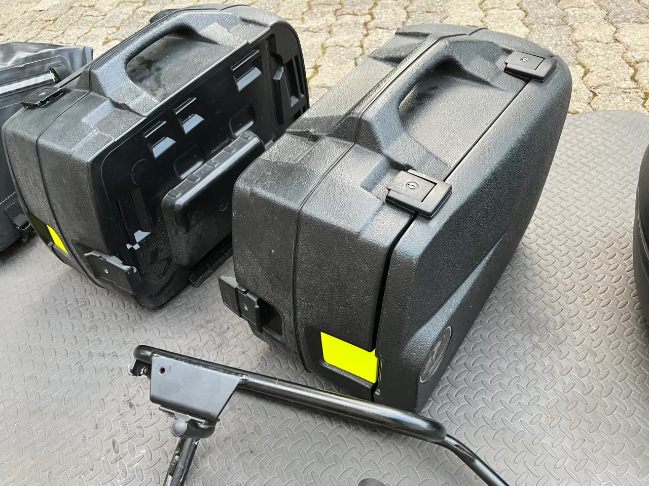 Billede 3 - Honda XVR 750 rd04 - komplet taskesæt